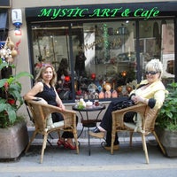Foto tirada no(a) Mystic Art Cafe-Moda por Mystic Art Cafe-Moda em 10/31/2013