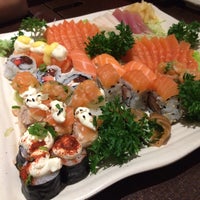 Photo taken at Taw Sushi Bar by Aline C. on 7/18/2015