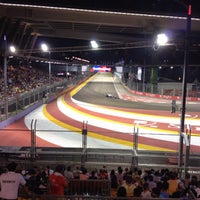 Photo taken at Singapore F1 GP: Turn 2 Sky Suites by Pedro A. on 9/20/2013