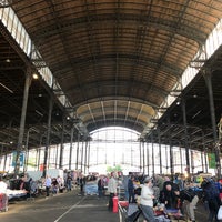 Photo taken at Marché d&amp;#39;Anderlecht by Al. on 6/22/2018