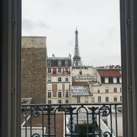 Photo taken at Hôtel Les Jardins Eiffel by 𝕋𝕖𝕟 ♥ on 1/25/2018