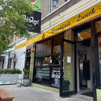 Photo taken at New York Pão de Queijo by Billy B. on 9/29/2022