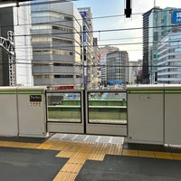 Photo taken at JR Gotanda Station by 新宿三丁目 on 3/17/2024