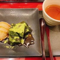 Photo taken at Tea Cafe Kamitsujien by shiradai on 10/29/2022