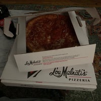 Photo taken at Lou Malnati&amp;#39;s Pizzeria by Danielle H. on 1/31/2021