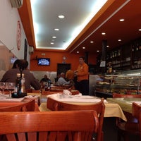 Foto tirada no(a) Papas na Língua por Pedro L. em 11/26/2013