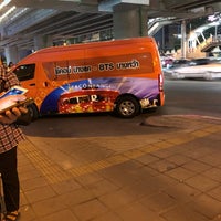 Photo taken at Van Stop BTS Bang Wa - Seacon Bangkae by Amzii O. on 4/10/2018
