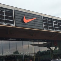 Nike Factory Store - Магазин 