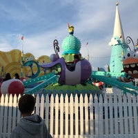 Photo taken at Silly Swirly Ride by Ryan P. on 5/13/2019