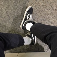 vans shoes mid valley