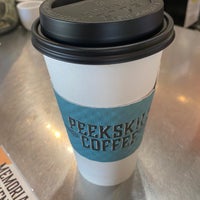 Das Foto wurde bei Peekskill Coffee House von Jase am 5/30/2022 aufgenommen