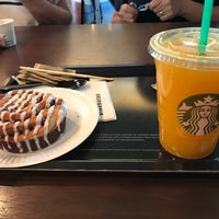 Photo taken at Starbucks by Rò on 6/18/2017