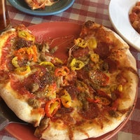 Снимок сделан в Zappi&amp;#39;s Italian Eatery - Pasta, Pizza and Subs пользователем Brett W. 5/8/2019