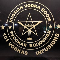 Снимок сделан в Russian Vodka Room пользователем Teresa L. 11/21/2021