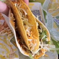 7/31/2014 tarihinde Chris T.ziyaretçi tarafından Taco Bell'de çekilen fotoğraf