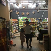 Photo taken at Sheng Siong Supermarket 昇菘超市 by Jan S. on 6/28/2018