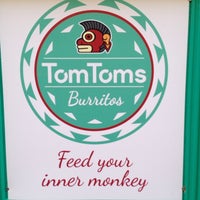 รูปภาพถ่ายที่ Tomtoms Burritos โดย Loa A. เมื่อ 2/24/2014