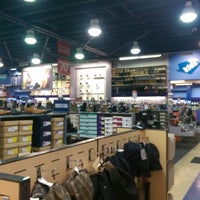 Shoe company lawrence plaza Outlet