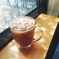 รูปภาพถ่ายที่ Café Crème โดย Meagan ♑. เมื่อ 9/5/2014