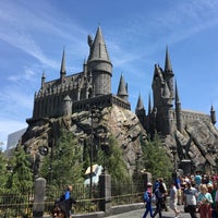 Photo taken at The Wizarding World of Harry Potter by G N. on 4/22/2016