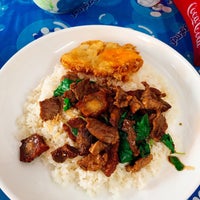 Photo taken at ป้าอี้ด อาหารตามสั่ง by kpodkph on 3/9/2019