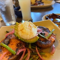 Photo taken at Snooze, an A.M. Eatery by Karin H. on 8/29/2022