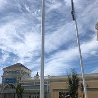 Photo taken at The Outlet Shoppes of the Bluegrass by Bill Z. on 9/14/2019