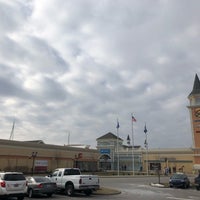 Photo taken at The Outlet Shoppes of the Bluegrass by Bill Z. on 1/26/2019
