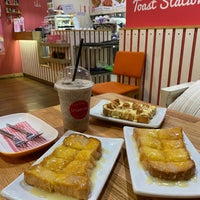 Photo taken at บางหวาน Sweet Station by mook m. on 11/13/2020