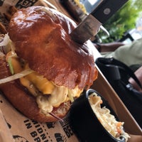 Foto tomada en Brooklyn Burgers&amp;amp;Steaks  por Fetoon ♉. el 6/16/2018