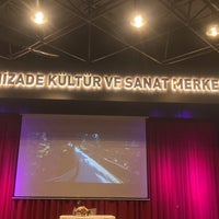Das Foto wurde bei Altunizade Kültür ve Sanat Merkezi von m.ceyy am 12/28/2023 aufgenommen