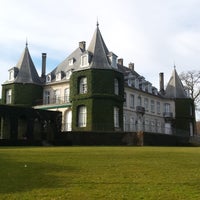 Photo taken at Domaine régional Solvay - Château de la Hulpe by Büşra B. on 3/7/2015