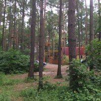 Das Foto wurde bei Веревочный парк «Гамми» von Annet R. am 6/20/2018 aufgenommen
