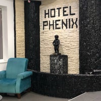 Photo taken at Hotel Phenix by Ricardo V. on 4/9/2019