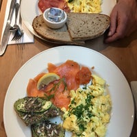 Photo taken at Le Pain Quotidien by Laura T. on 4/29/2018