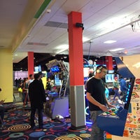 Foto tirada no(a) Round 1 Arcade por Timothy S. em 3/24/2015