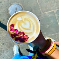 7/14/2021 tarihinde Hala A.ziyaretçi tarafından Spitfire Coffee'de çekilen fotoğraf