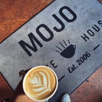 Foto tomada en Mojo Coffee House  por Hala A. el 7/15/2021