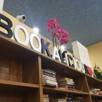Photo taken at Bookalicious by Qishin T. on 4/17/2017