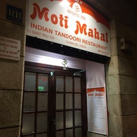 รูปภาพถ่ายที่ Moti Mahal โดย Qishin T. เมื่อ 3/1/2018