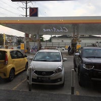 Photo taken at Shell by LLTing on 6/9/2016