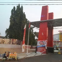 Review GOR Tri Lomba Juang