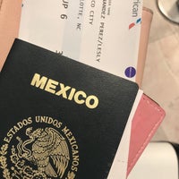Photo taken at American Airlines Ticket Counter by Lesly H. on 5/25/2018