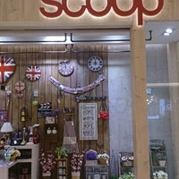 Photo taken at Scoop スクープ by Eddy E. on 6/28/2014
