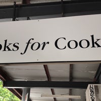 Photo taken at Books for Cooks by stefanie l. on 12/29/2017