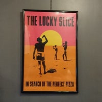 Foto diambil di Lucky Slice Pizza oleh Leo pada 10/3/2018