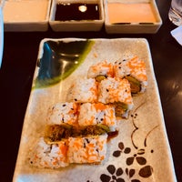 Das Foto wurde bei Koizi Endless Hibachi &amp;amp; Sushi Eatery von Özge Ö. am 9/5/2019 aufgenommen