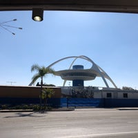 Photo taken at Courtyard Los Angeles LAX/Century Boulevard by Jessica K. on 2/8/2020