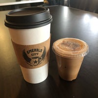 Das Foto wurde bei Emerald City Coffee von James L. am 6/23/2019 aufgenommen