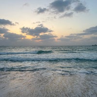 Das Foto wurde bei Kite Surf Beach von ∞ ᴛᴀᴡʜᴀɴ ∞ am 3/29/2024 aufgenommen